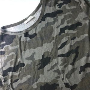 Zara Camo Cropped T-Shirt